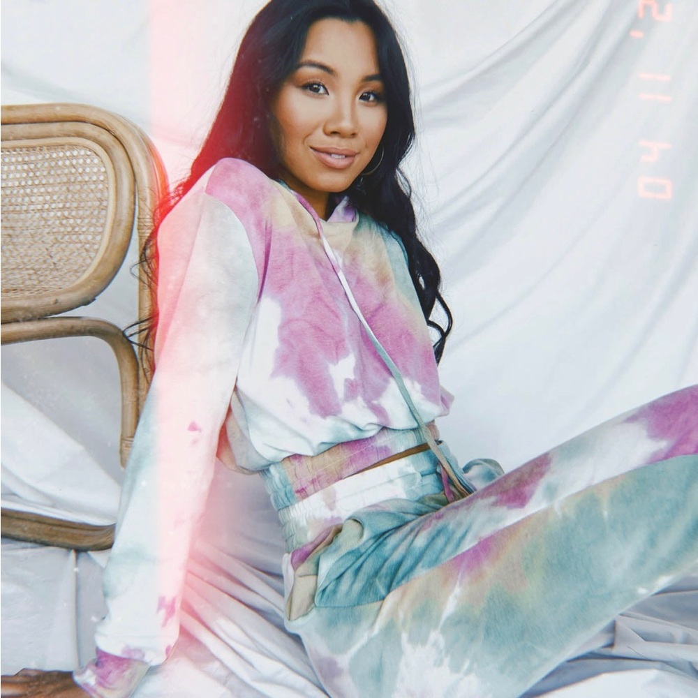 Vestique Fit To Be Tie Dyed Hood